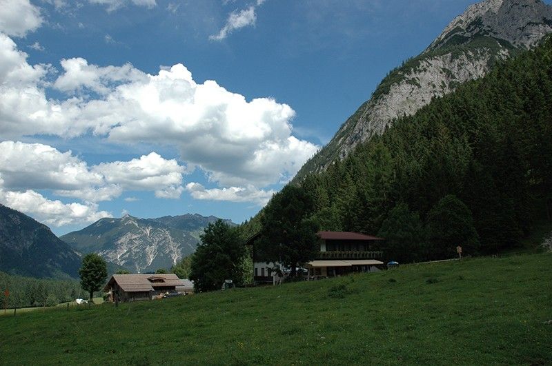 Alpengasthaus Falzturn mit Terrasse